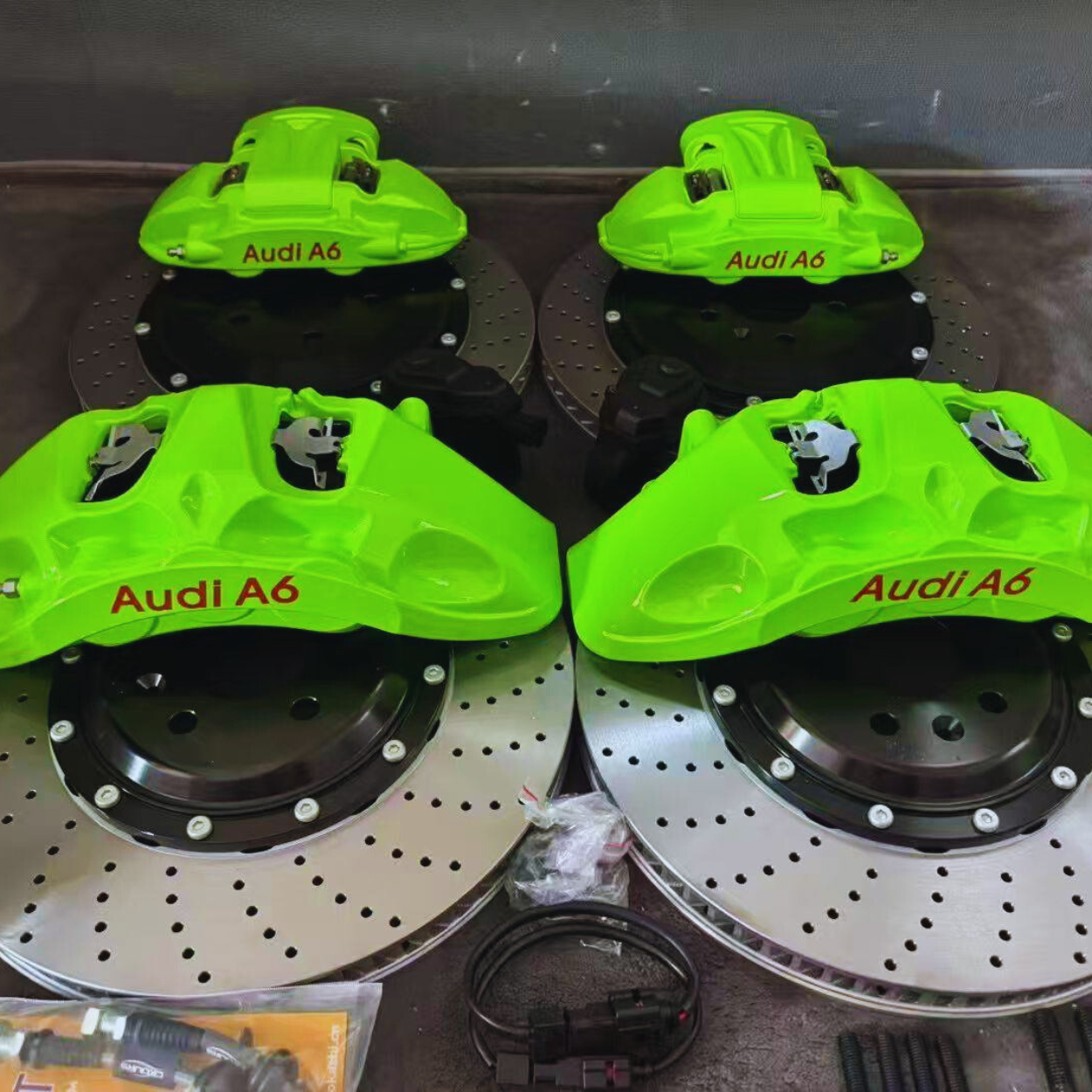 Custom Logo Brake Caliper Kit – DIY Branding